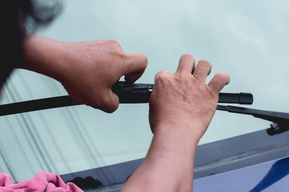 Windshield Wiper Replacement In Antigo WI At Little Wolf Automotive